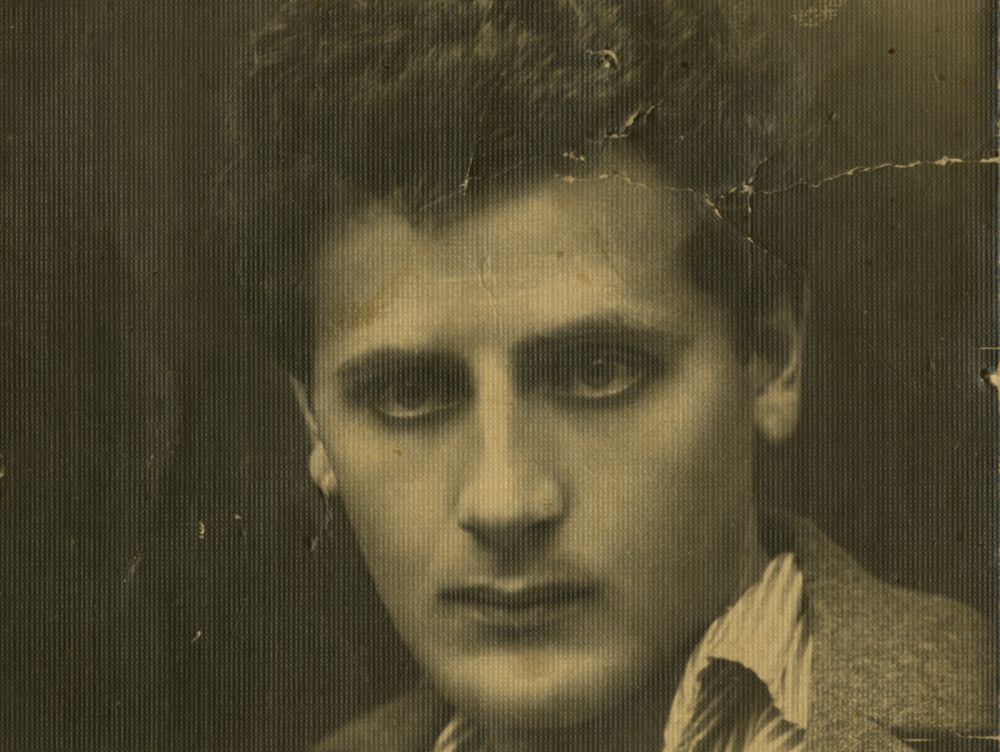 Photo postcard of Peretz Markish, 1921